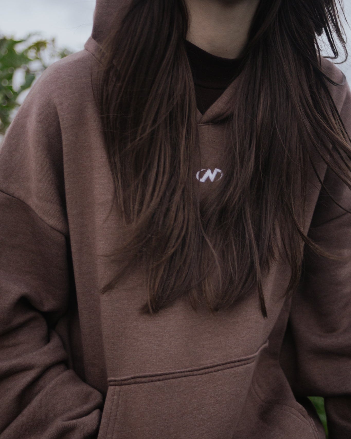 BASIC HOOD (MARRÓN)